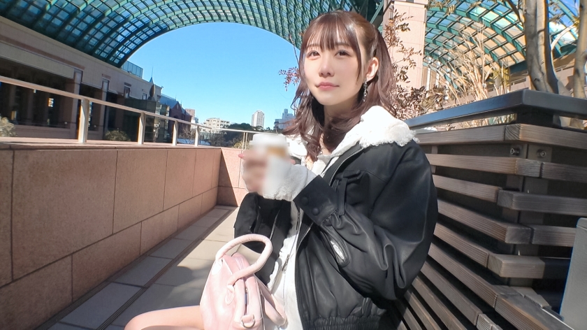 人気女優のエクボが魅せる！小動物系女子の絶対領域に心奪われる至福の時間