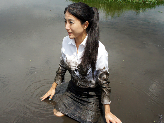 入社式恒例行事で泥だらけ レビュー・感想｜フェティッシュポノ新作の魅力